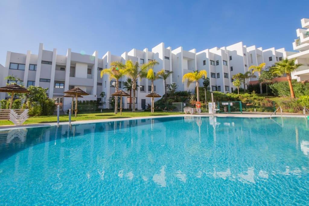 Апартаменты Pure South 11B Манилва Экстерьер фото